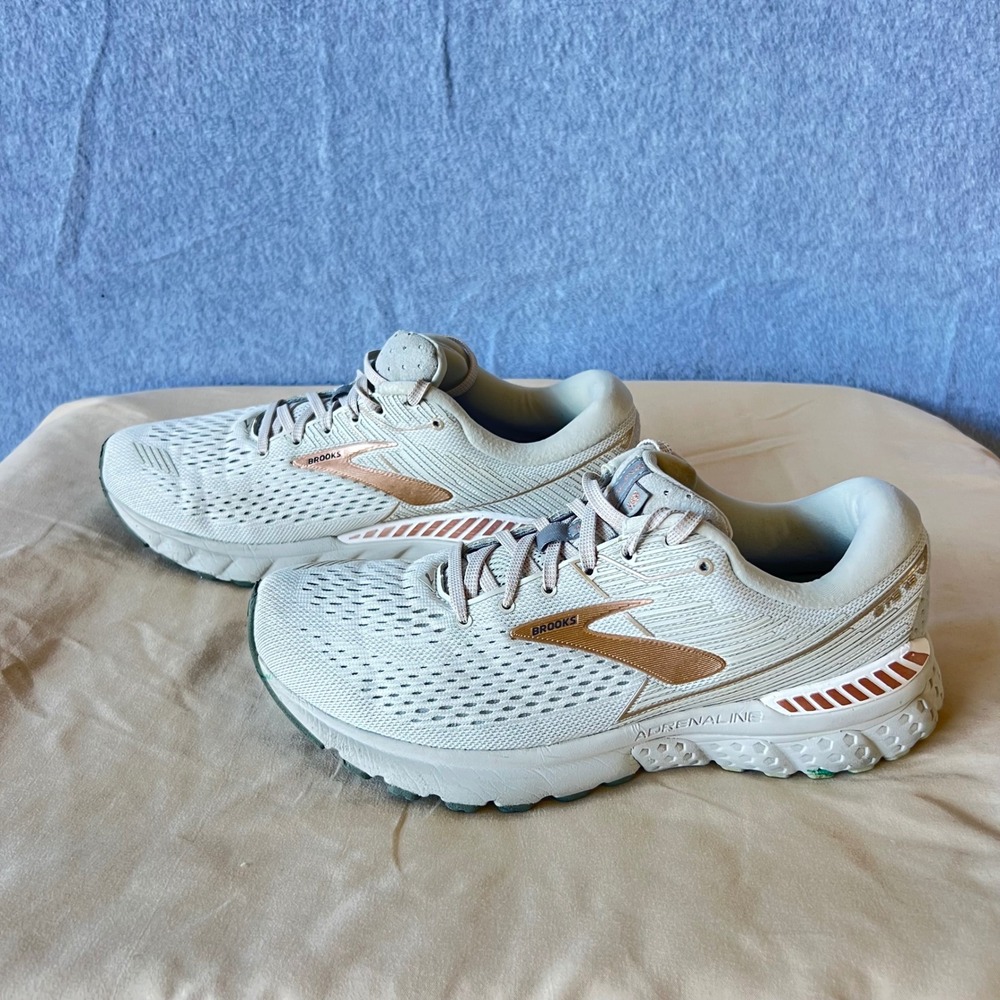 Brooks Adrenaline GTS 19 Womens Running Shoes Grey Rose Gold